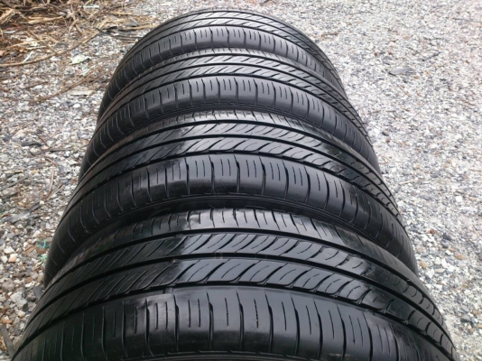 ขายยาง DUNLOP  205/55R16 ยางสัปดาห์ที่10ปี14 ดอกยางสดหนาเท่ากันไม่แตกลายไม่ร้าวไม่กินข้างไม่มีปะ สวยๆ  จำนวน 1 ชุด