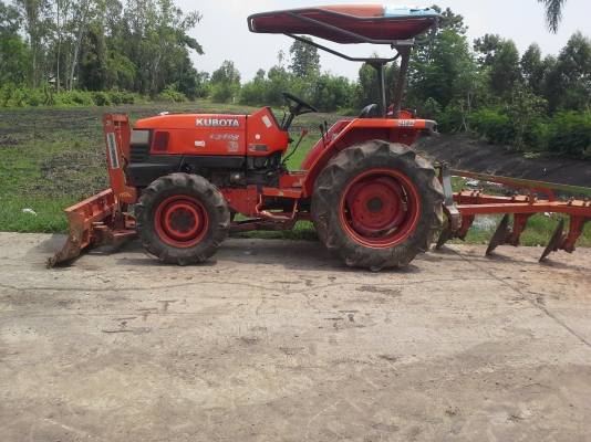 ขาย3408ดันหน้าผานบุก4รถพร้อมใช้