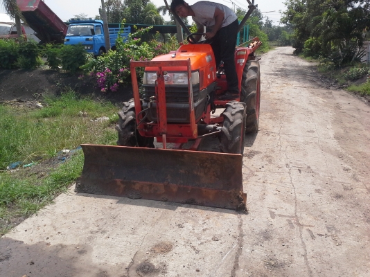 ขาย3408ดันหน้าผานบุก4รถพร้อมใช้