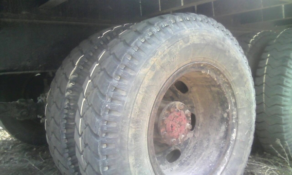 ขายรถแบคโฮ 1.KOBELCO SK200-Vsuper ราคา 850000 2.KOBELCO SK200-Vธรรมดา ราคา 800000 3.รถบรรทุก 10 ล้อเทรลเลอร์ มิตซู FN515A 165 แรงม้าเพลาเดี่ยว ราคา 470000