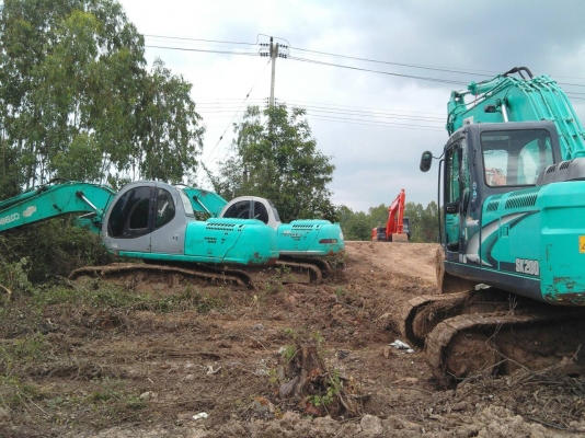 ขายรถแบคโฮ 1.KOBELCO SK200-Vsuper ราคา 850000 2.KOBELCO SK200-Vธรรมดา ราคา 800000 3.รถบรรทุก 10 ล้อเทรลเลอร์ มิตซู FN515A 165 แรงม้าเพลาเดี่ยว ราคา 470000