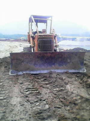 ขายรถแทรคเตอร์ KOMATSU D50A-15 ห้องเลี้ยวแห้ง ราคา 320000