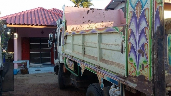 ขาย Deca FRR เครื่อง 205 แรง 6HH1 เล่มชุดโอนครบ