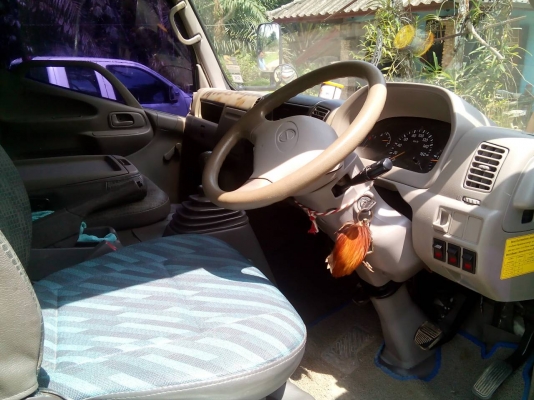 รถฮีโน่ 6 ล้อ ทูโถ้ 136 แรงม้า. ปี 51.   สนใจติดต่อ  081 - 6079515