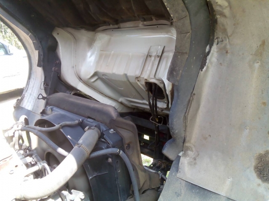 รถฮีโน่ 6 ล้อ ทูโถ้ 136 แรงม้า. ปี 51.   สนใจติดต่อ  081 - 6079515