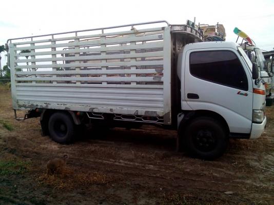 รถฮีโน่ 6 ล้อ ทูโถ้ 136 แรงม้า. ปี 51.   สนใจติดต่อ  081 - 6079515