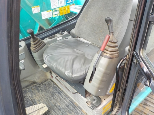 Kobelco SK135SR-1ES-YY04-07982 ใบแทร็ค 700 mm สภาพสวยถึงไทยเร็ว ๆ นี้ครับ