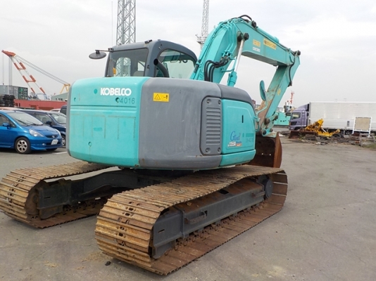 Kobelco SK135SR-1ES-YY04-07982 ใบแทร็ค 700 mm สภาพสวยถึงไทยเร็ว ๆ นี้ครับ