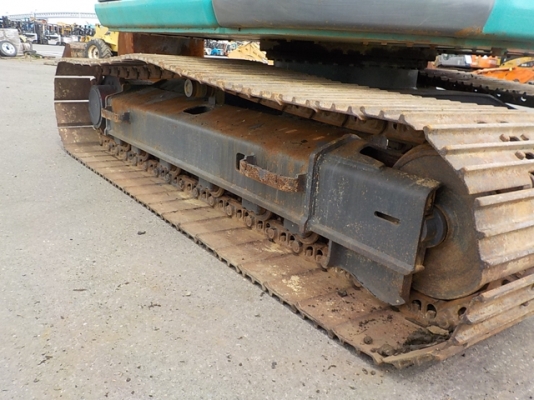 Kobelco SK135SR-1ES-YY04-07982 ใบแทร็ค 700 mm สภาพสวยถึงไทยเร็ว ๆ นี้ครับ