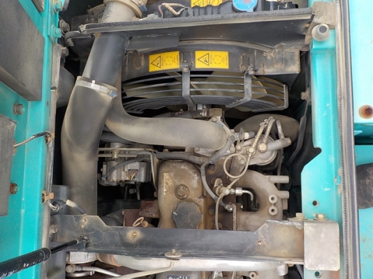 Kobelco SK135SR-1ES-YY04-07982 ใบแทร็ค 700 mm สภาพสวยถึงไทยเร็ว ๆ นี้ครับ