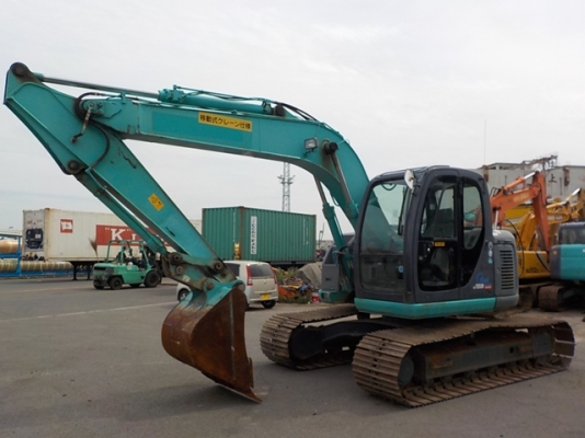 Kobelco SK135SR-1ES-YY04-07982 ใบแทร็ค 700 mm สภาพสวยถึงไทยเร็ว ๆ นี้ครับ