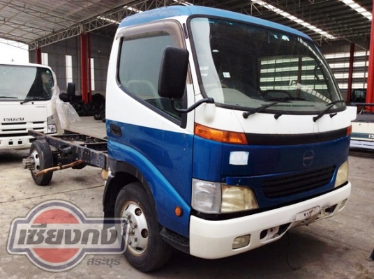 รถบรรทุก 6ล้อ HINO Dutro