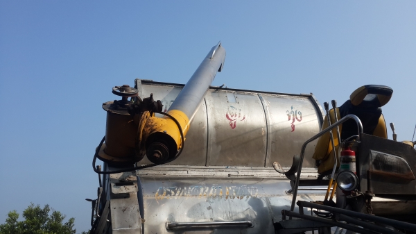 ขายชุดอุ้มวรพจน์การช่าง