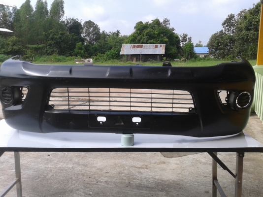 ต้องการขายกันชนหน้ารถยนต์ของแท้ถอด