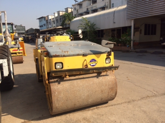 รถบดสั่นสะเทือน 5 ตัน Sakai SW500 รถเก่านอก สภาพเดิมๆ พร้อมใช้งาน