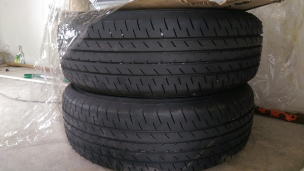 ยางรถยนต์ โยโกฮาม่า blue earth รุ่นE51 225 60 17 สภาพวิ่งไม่ถึง 100 กิโล ยางรถยนต์ โยโกฮาม่า blue earth รุ่นE51 225 60 17 สภาพวิ่งไม่ถึง 100 กิโล