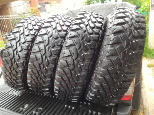 ล้อเล็บเหยี่ยวแท้ พร้อมยาง 235 x 85 x 16 MT ล้อเล็บเหยี่ยวแท้ พร้อมยาง 235 x 85 x 16 MT