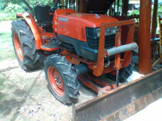 ขายรถไถ KUBOTA L4508 อุปกรณ์ ดันหน้า ผานหลัง โรตารี่ สภาพพร้อมใช้งาน สนใจโทร 090-8588220คุณนะ 093-3258446คุณบิว หรือเข้าดูสินค้าอื่นๆได้ที่ www.truck.in.th/498 หรือเพจFacebook ณรงค์ ซื้อขายรถมือสอง (เว็บไซต์ส่วนตัว) หรือFacebook ตลาดรถมือสอง คุณนะ ขายรถไถ KUBOTA L4508 อุปกรณ์ ดันหน้า ผานหลัง โรตารี่ สภาพพร้อมใช้งาน สนใจโทร 090-8588220คุณนะ 093-3258446คุณบิว หรือเข้าดูสินค้าอื่นๆได้ที่ www.truck.in.th/498 หรือเพจFacebook ณรงค์ ซื้อขายรถมือสอง (เว็บไซต์ส่วนตัว) หรือFacebook ตลาดรถมือสอง คุณนะ