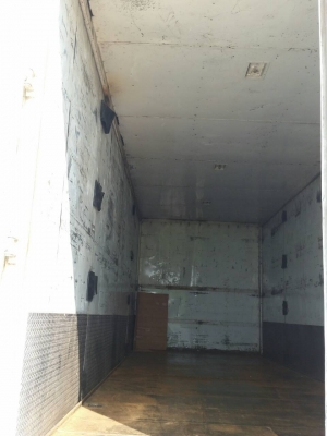 isuzu ตู้แห้ง 10 บาน ปี 2550