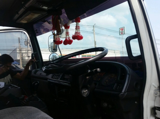 isuzu ตู้แห้ง 10 บาน ปี 2550