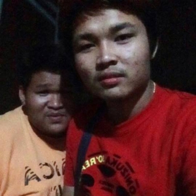 ผู้ต้องหาหลบหนี หมายจับนายกิติศักด์ อุเบกขานนท์ หรือโอ๊ค /เอ๊กซ์ (เเบงค์หนองคาย)พร้อมพวก นายธงชัยหล่ำเเก้ว เจ้าของบัญชี