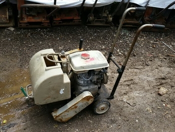 ขาย เครื่องตัดคอนกรีต ตัดปูน คอนกรีต 5 แรง เบนซิน robin เก่าญี่ปุ่น