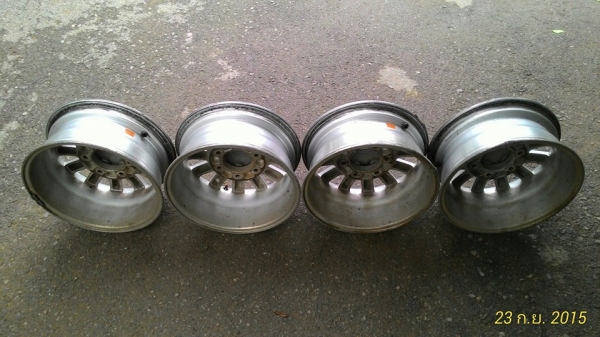 ขายล้อแม็ก ISUZU ขอบ15 4วง ราคา 4,700 บาท แม็กเดิมๆๆ(ขายแล้ว) ขายล้อแม็ก ISUZU ขอบ15 4วง ราคา 4,700 บาท แม็กเดิมๆๆ(ขายแล้ว)