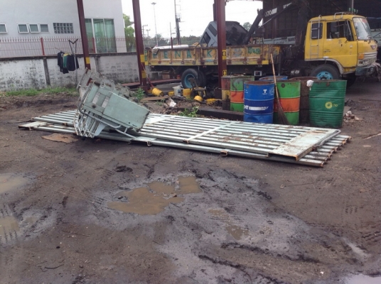 ขาย แผงข้างรถ 6 ล้อ ขาย แผงข้างรถ 6 ล้อ