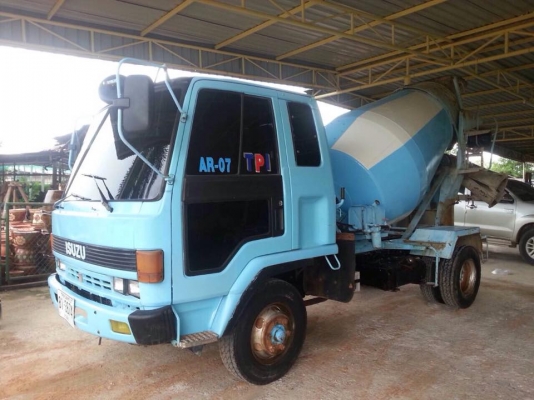 รถโม่ปูนอีซูซุ175แรงโม่2.5คิวพวงมาลัยเพาเวอร์เบรคทิฟฟี่แอร์หนาวรถสวยมากๆเครื่องแรงคัสซีสวยๆ