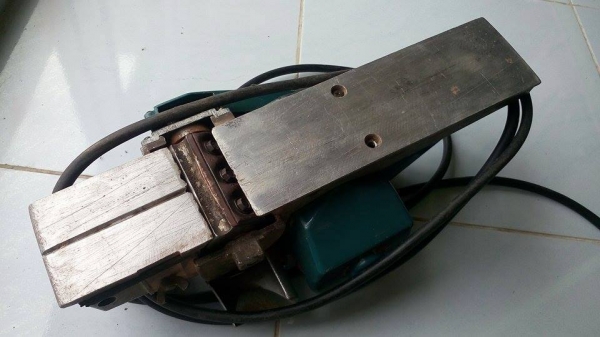 ขาย กบไฟฟ้า Makita 1100 ( ชาติ ลำพูน ) ขาย กบไฟฟ้า Makita 1100 ( ชาติ ลำพูน )