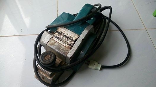 ขาย กบไฟฟ้า Makita 1100  ( ชาติ ลำพูน )