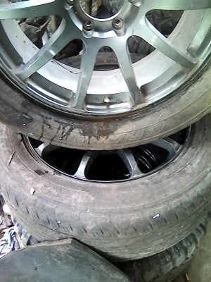 ขายแม็คขอบ 20 x 8 นิ้ว มี 2 เส้น สภาพพร้อมใช้งานเส้นละ 1500 บาท