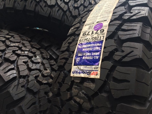 BF Goodrich All-Terrain KO2 265 75 r16 ยางใหม่เส้นละ 8200บาท BF Goodrich All-Terrain KO2 265 75 r16 ยางใหม่เส้นละ 8200บาท