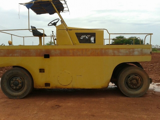 ขายด่วนรถบดล้อยาง9ล้อSAKAI TS7409 พร้อมใช้งาน เอกสารเล่มทะเบียน