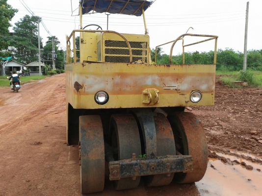 ขายด่วนรถบดล้อยาง9ล้อSAKAI TS7409 พร้อมใช้งาน เอกสารเล่มทะเบียน