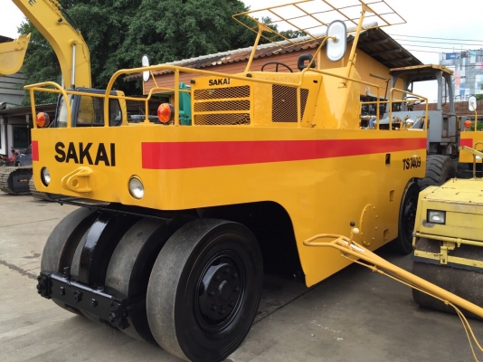 ขายด่วนรถบดล้อยาง9ล้อSAKAI TS7409 พร้อมใช้งาน เอกสารเล่มทะเบียน