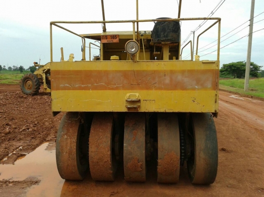 ขายด่วนรถบดล้อยาง9ล้อSAKAI TS7409 พร้อมใช้งาน เอกสารเล่มทะเบียน