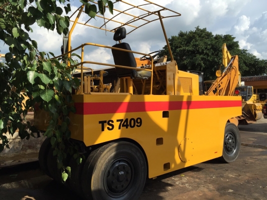 ขายด่วนรถบดล้อยาง9ล้อSAKAI TS7409 พร้อมใช้งาน เอกสารเล่มทะเบียน