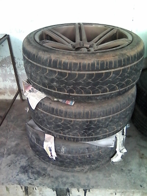 ขาย แม็ก ขอบ 22x10 นิ้ว ราคา 20000 พร้อมยางสภาพสวย