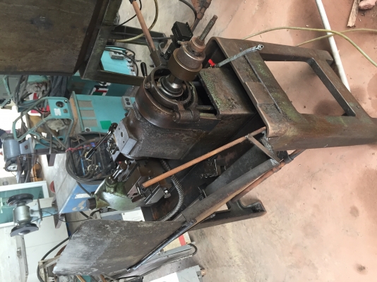 ขายเครื่องกลึงจำปารู25มิลพร้อมใช้สภาพสวยมียันศูนย์2ตัวๆละ35000ครับ