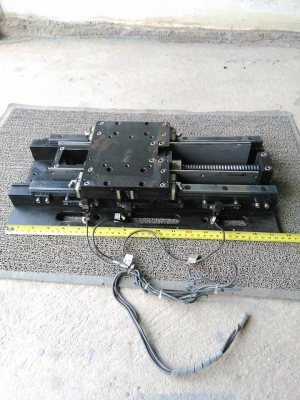 ชุดสไลด์ LM ชุดสไลด์ LM