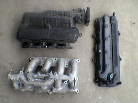 ท่อไอดีHONDA CITY JAZZฮอนด้าซิตี้ แจ๊ส พลาสติกมิเนียม กับฝาวาล์ว 1000บาท TEL0890671028อยู่ดอนเมือง IDline arnat1028