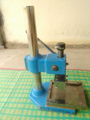 Hand press