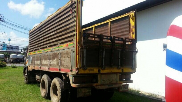 Hino FM3 195 แรงม้า 3 เพลา10 ล้อ (คอกเกษตร) ปี 2545 เครื่องดี สภาพสวย