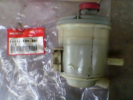 กระปุกน้ำมันเพาเวอร์HONDA CIVIC ฮอนด้าซีวิค ตัวไฟท้าย8เหลี่ยม แถมท่อยางให้ 500บาท ของไม่เสีย ศูนย์แม่งเปลี่ยนหมด TEL0890671028อยู่ดอนเมือง IDline arnat1028