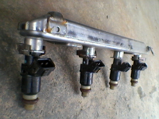 ราว กับหัวฉีดเดิมๆ HONDA CITY JAZZฮอนด้าซิตี้ แจ๊ส  1000บาท TEL0890671028อยู่ดอนเมือง IDline arnat1028