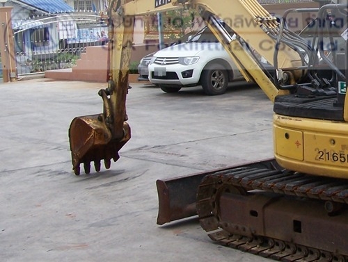 ขาย รถขุดแบคโฮ KOMATSU รุ่น PC30MR-2