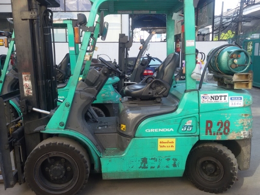 รถฟอร์คลิฟต์ 3.5 ตัน Mitsubishi FG35ANT แก็ส LPG สนใจโทร. 080-6565422 (หนิง)