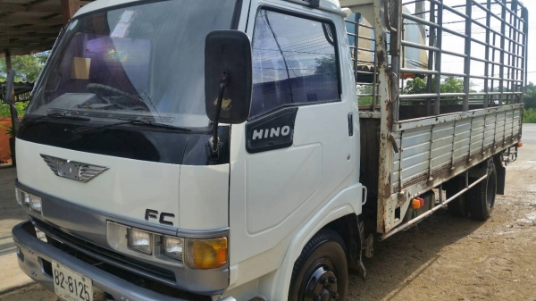 หกล้อFCปี2538 ไฟ้พ้า เครื่อง120แรงยาว5.50  ภาษี59 เครื่องดีคัซซีสวยมือเดียวป้ายแดง เอกสารครบ