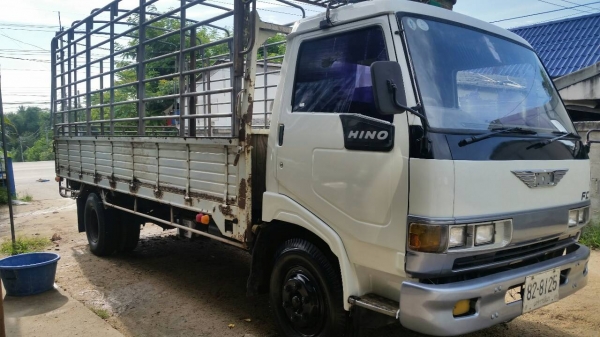 หกล้อFCปี2538 ไฟ้พ้า เครื่อง120แรงยาว5.50  ภาษี59 เครื่องดีคัซซีสวยมือเดียวป้ายแดง เอกสารครบ